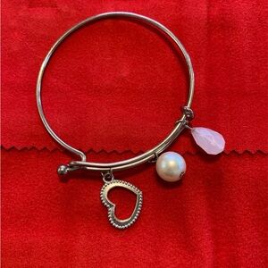 Elegant Silver Bracelet with Heart and Pearl Charms